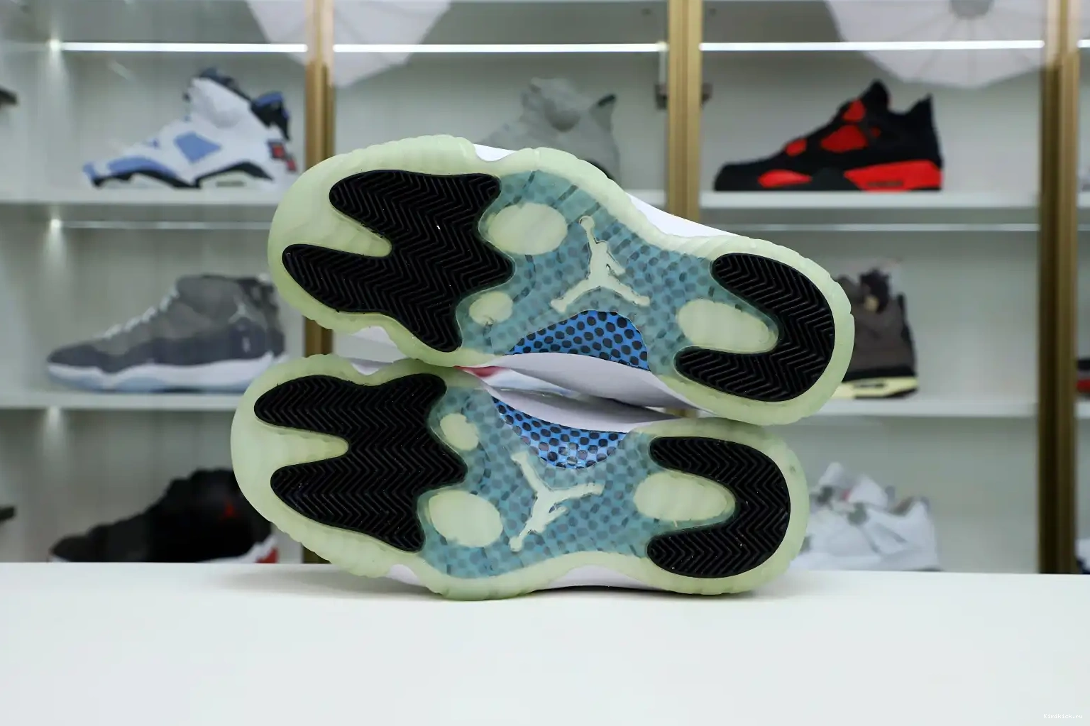 AIR JORDAN LOW LEGEND RETRO BLUE 11 Kimikick 0619